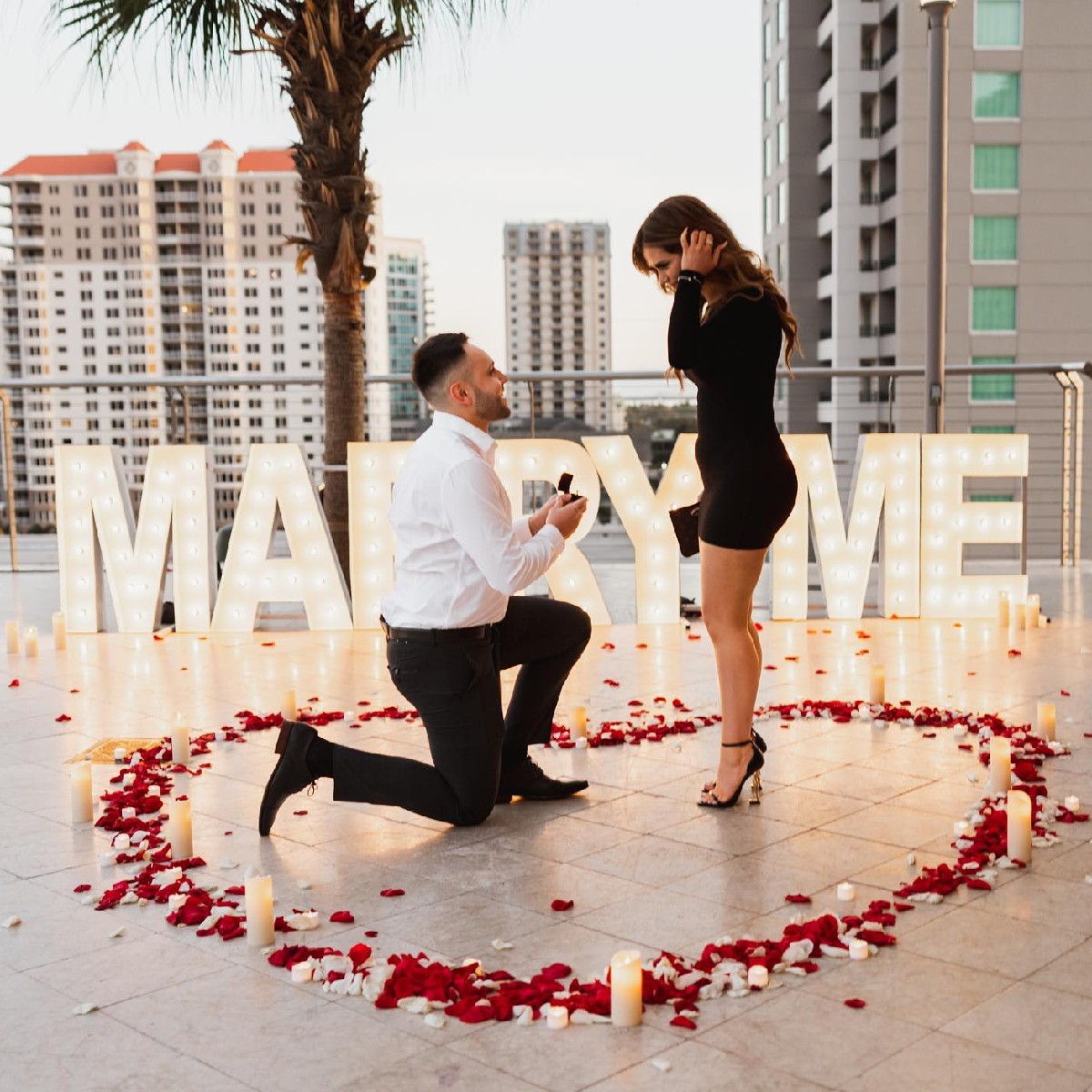 jwmarriotttampa's tweet photo. She said 'Yes'! 

Plan the special moments that count with the help of our expert staff.

pc: brookedinkelco via Instagram #JWMarriottTampa #WaterStreet #TampaEngagements #TampaHotels https://t.co/upfrjS9PlJ