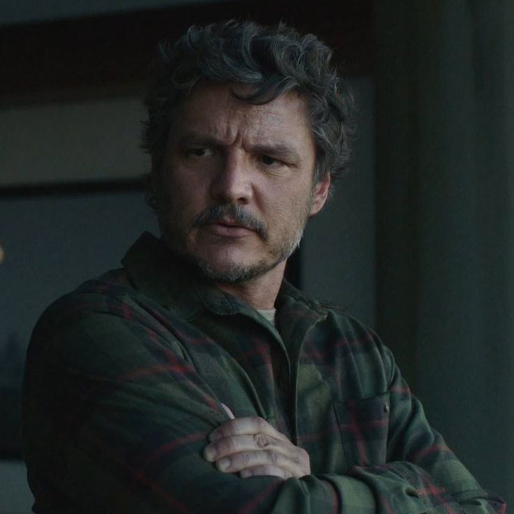 DiscussingFilm's tweet photo. Pedro Pascal has reportedly signed on as Mr. Fantastic for ‘FANTASTIC FOUR’.

(Source: https://t.co/w8SlIEhxLU) https://t.co/alYJuFYTlq