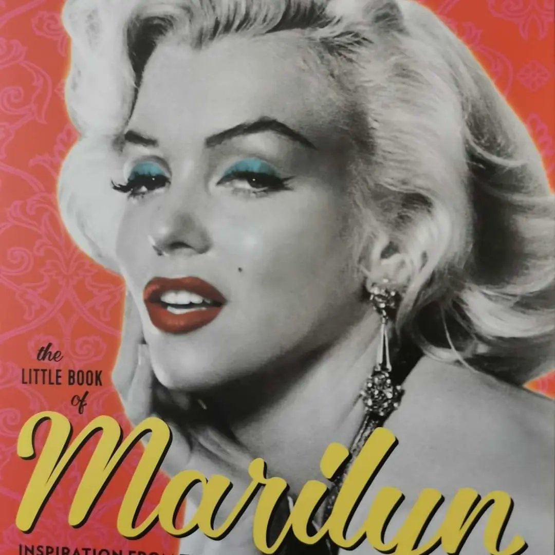 Clubpassionmar2's tweet photo. Sorry Michelle I forgot those ones
Yes I got all Michelle's books
Comme les autres ouvrages je le recommande
#clubpassionmarilyn #books #livres #marilynmonroe #Marilyn #thesevenyearitch #thegirl #goddessofglam #addressbook #marilynsfootsteps https://t.co/cUkSAj4RSG