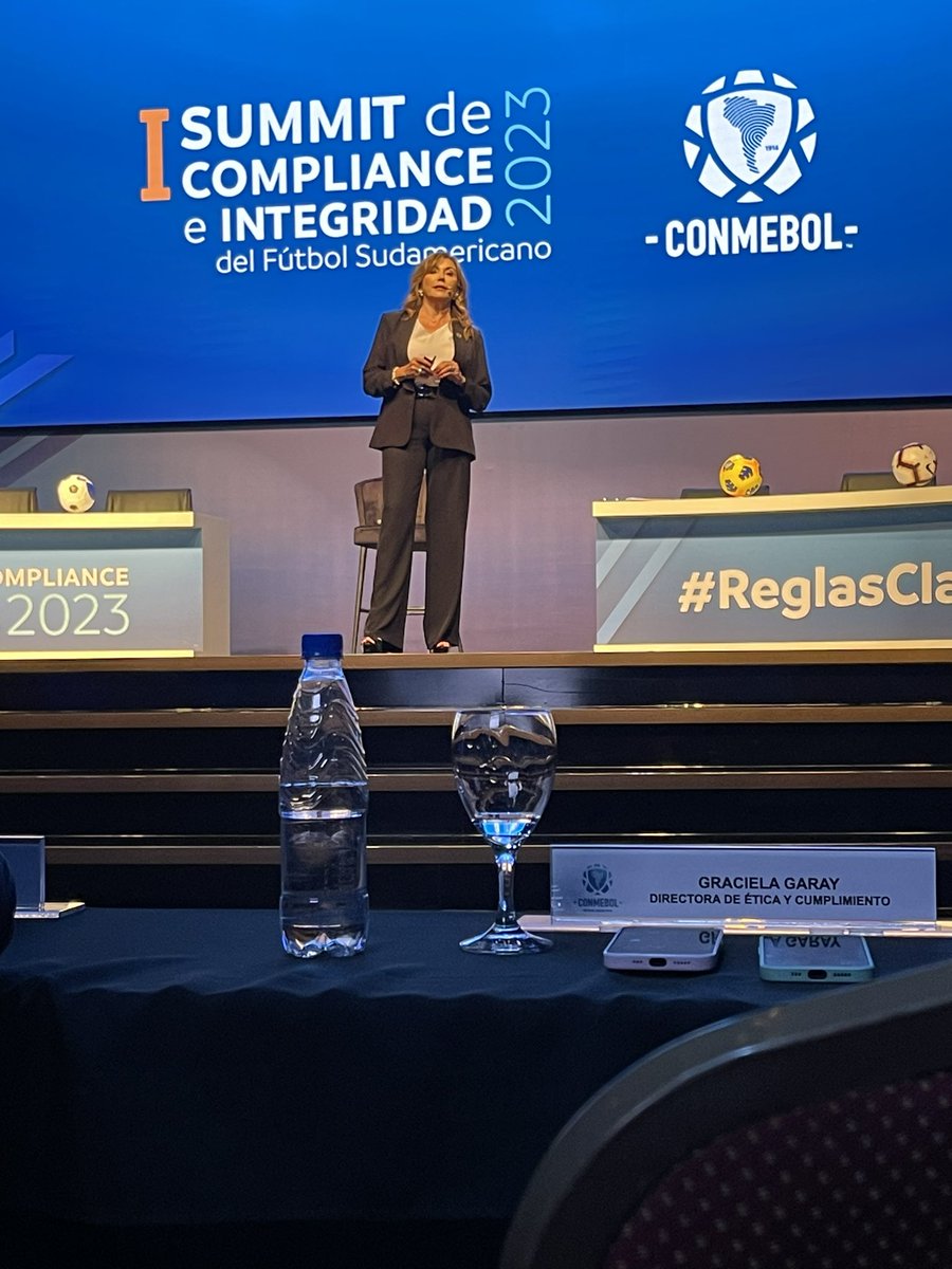 zambranov2011's tweet photo. Inicia el 1er Summit de Compliance e Integridad del Fútbol en la CONMEBOL. Un hito crucial para nuestro balompié Sudamericano, integridad y juego limpio serán nuestra carta de presentación. Reescribimos la historia del fútbol ecuatoriano. 💪 #ReglasClaras ⚽️🤝 #SummitCONMEBOL https://t.co/JY1A43yROn