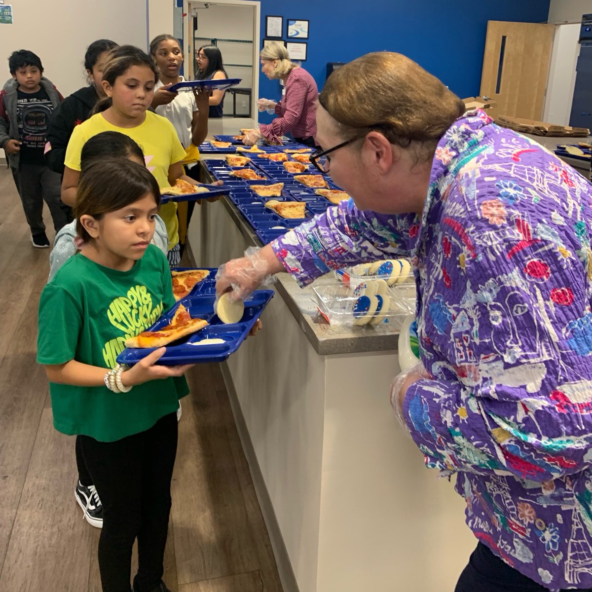 BuckheadRotary's tweet image. One of our #SignatureProjects is @agapeatl. They serve 200 school children year round w/in-school &amp;amp; after-school academic support programs. 2 dates remaining to help w/meal serving 👇

📅 Tues, 11/28 &amp;amp; 12/12

Contact our Club member, Martha Patillo, to assist w/monthly dinners.
