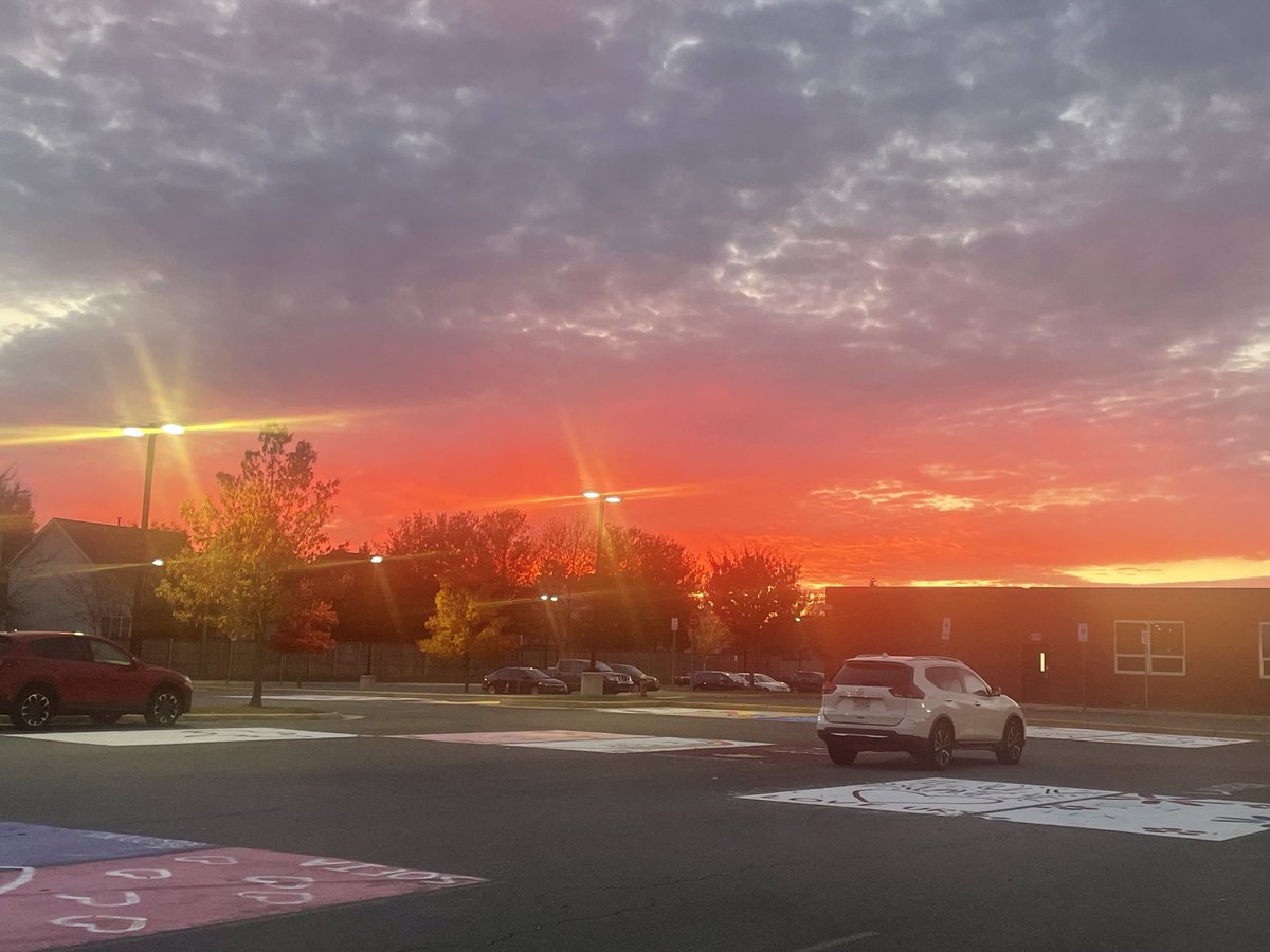 Beautiful sky for our first outdoor practice for the London New Years Day Parade! ⁦@Lnydp⁩ ⁦<a href="/BroadRunHS/">Broad Run HS</a>⁩ ⁦<a href="/BRHSBBA/">BRHS BBA</a>⁩