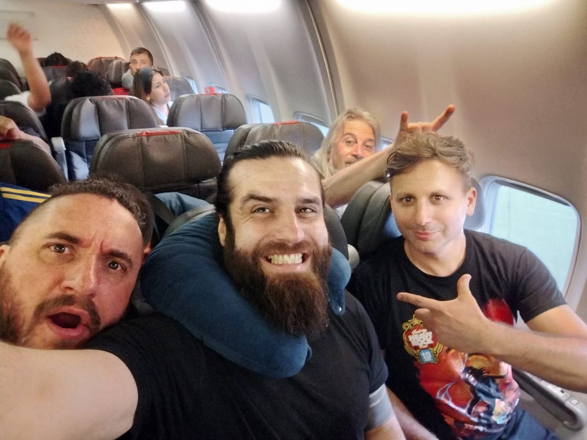 TanoRomanoBanda's tweet photo. ✈️ Bolivia 🇧🇴 https://t.co/FbLMZktVrd