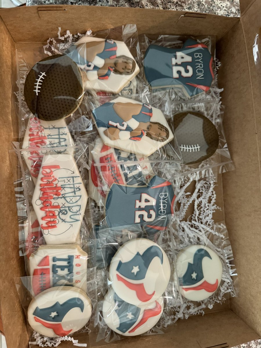 StanleyByron's tweet photo. My big sis got me one of the Best birthday gifts today. I had more @CJ7STROUD cookies, but my 2 daughters ate them! Go Texans! @HoustonTexans https://t.co/22MYSPcZP5