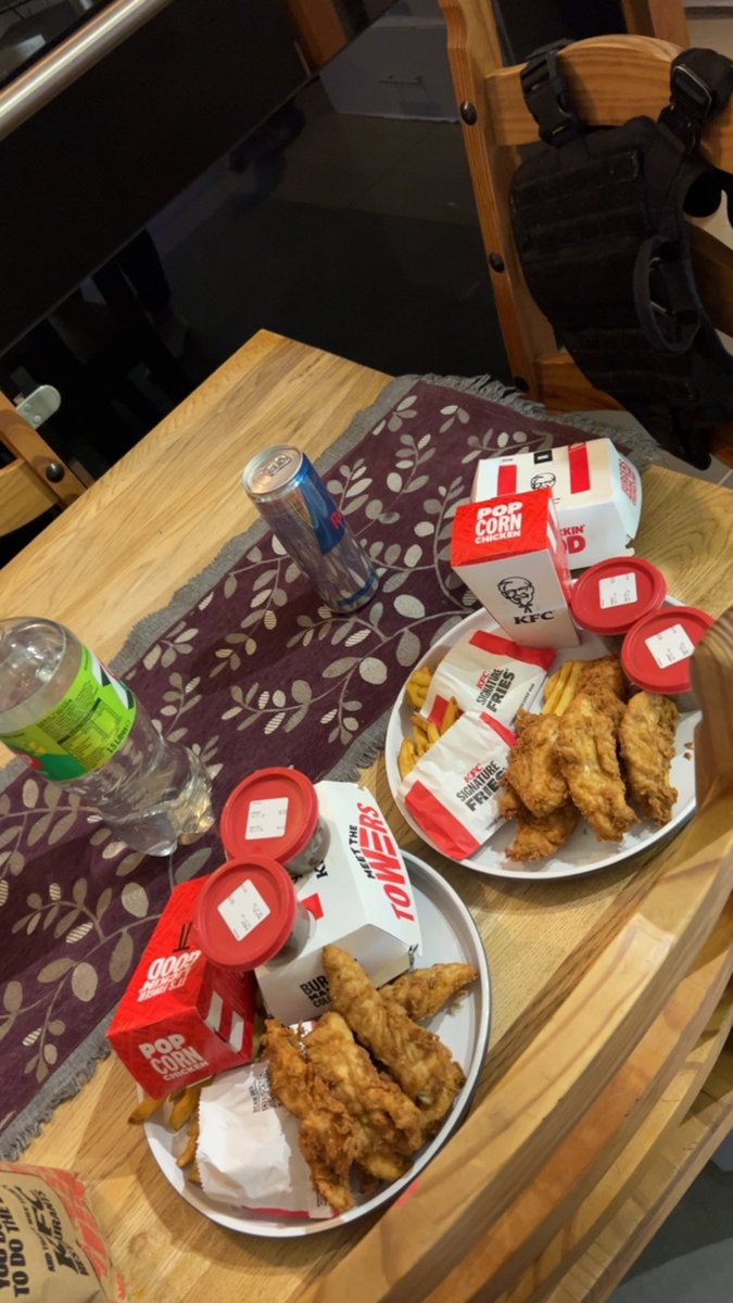 Jemmyboo tweet media