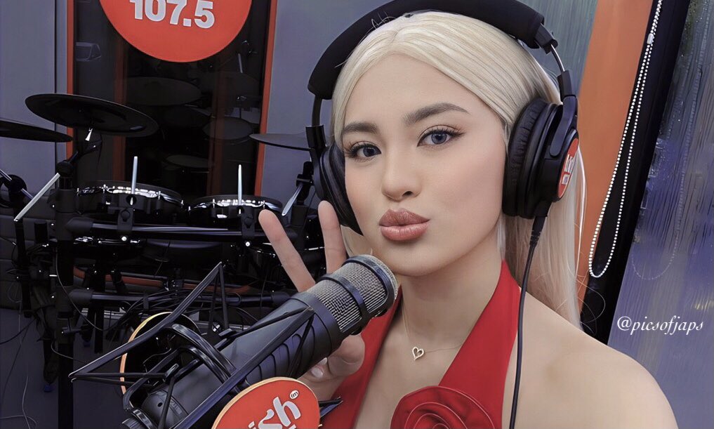Best Of JAPS (@picsofjaps) on Twitter photo Julie Anne returned to <a href="/wish1075/">Wish FM 107.5</a> road show and perform her new single ‘Something’
#SOMETHINGwithJulie
#JulieAnneSanJose Julie Anne returned to <a href="/wish1075/">Wish FM 107.5</a> road show and perform her new single ‘Something’
#SOMETHINGwithJulie
#JulieAnneSanJose