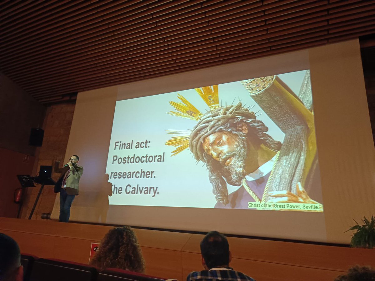 Antonio Rodríguez-Hidalgo (@whiterabbit36) on Twitter photo Se puede meter a <a href="/davidgraeber/">David Graeber</a> y <a href="/davidwengrow/">David Wengrow</a> y el Cristo del Gran Poder en una charla sobre la subsistencia en el Paleolítico inferior y la Academia? Sí, se puede.
Gracias al <a href="/AHEADmeeting_/">AHEADmeeting</a> por invitarme a pasarlo bien. Se puede meter a <a href="/davidgraeber/">David Graeber</a> y <a href="/davidwengrow/">David Wengrow</a> y el Cristo del Gran Poder en una charla sobre la subsistencia en el Paleolítico inferior y la Academia? Sí, se puede.
Gracias al <a href="/AHEADmeeting_/">AHEADmeeting</a> por invitarme a pasarlo bien.