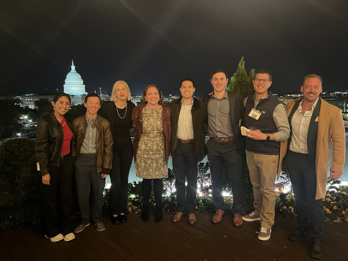 laurgaydos's tweet photo. What an epic two days talking about closing the digital adoption gap at the #Connect20 Summit! My @NetworkOnUSA @GlenEchoGroup colleagues totally crushed it pulling this together! https://t.co/GAc1zvozrb