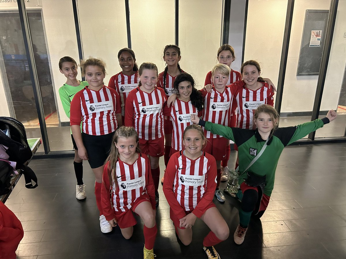 Scott Primary PE (@scott_primarype) on Twitter photo Brilliant work by the Year 5 and 6 Girls Football team tonight and last week. Plenty more to come next week in our final games. ⚽️ 🥅 🔴⚪️<a href="/ScottPrimary/">Scott Primary School</a> Brilliant work by the Year 5 and 6 Girls Football team tonight and last week. Plenty more to come next week in our final games. ⚽️ 🥅 🔴⚪️<a href="/ScottPrimary/">Scott Primary School</a>