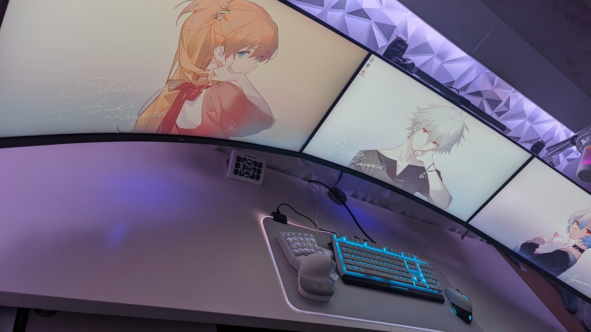 lu_chan0430's tweet photo. どうやったら他の方みたいに映える撮り方ができるのだろうか‥。
わからないからだいたいいつも同じアングルになりがち‥
#pcデスク #デスク周り #pc #gaming #pcdesk #gamingdesk #desksetup #desktop #desk #デスクツアー #desktour #GamingSetup #ゲーム部屋 https://t.co/u0kkjkT2iA