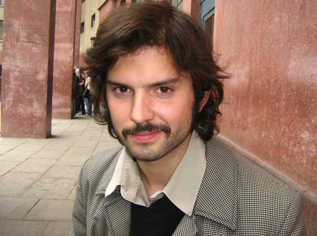 Gabriel Boric en la escuela de derecho.