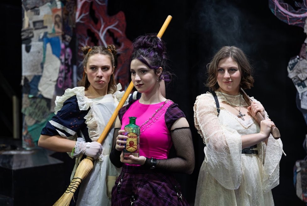 Take a trip back in time to rock and roll with us at Penn States Centre Stage’s production of BONNETS: How Ladies of Good Breeding are Induced to Murder! Tickets are available now at the link in our bio. #BonnetsPSU