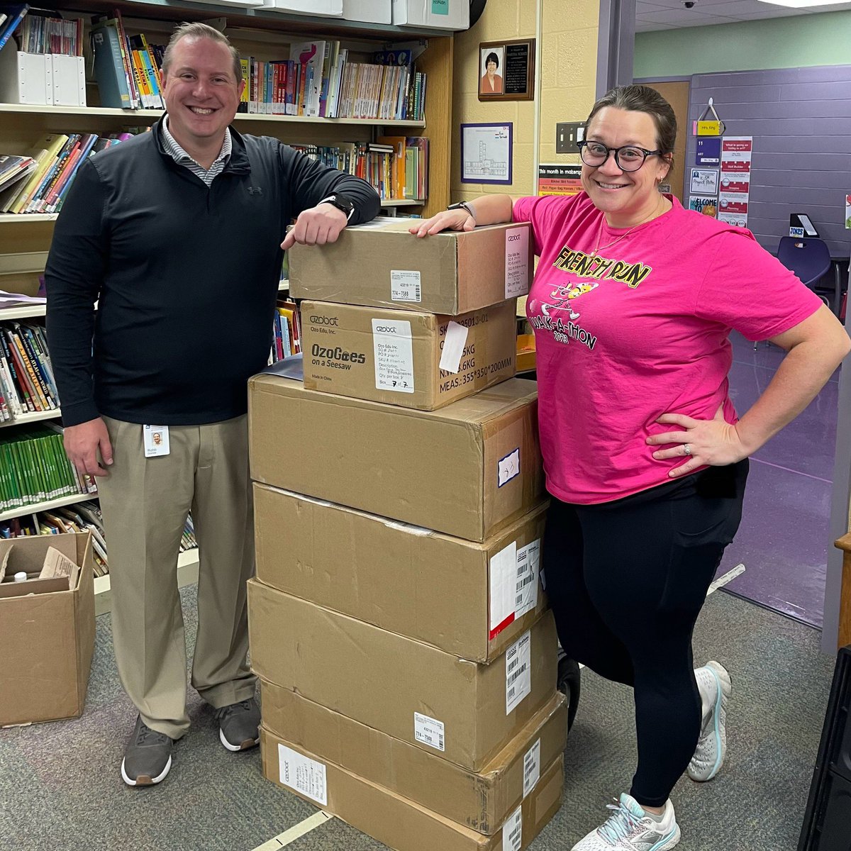 🎉We won the drive Ohio smart mobility grant through @ODOT_Columbus & @ESCCentralOhio ! 🚘
Bringing robots into our Makerspace for all firebirds! 🤖

🤩Today they arrived! We are so excited and thankful! 🤩