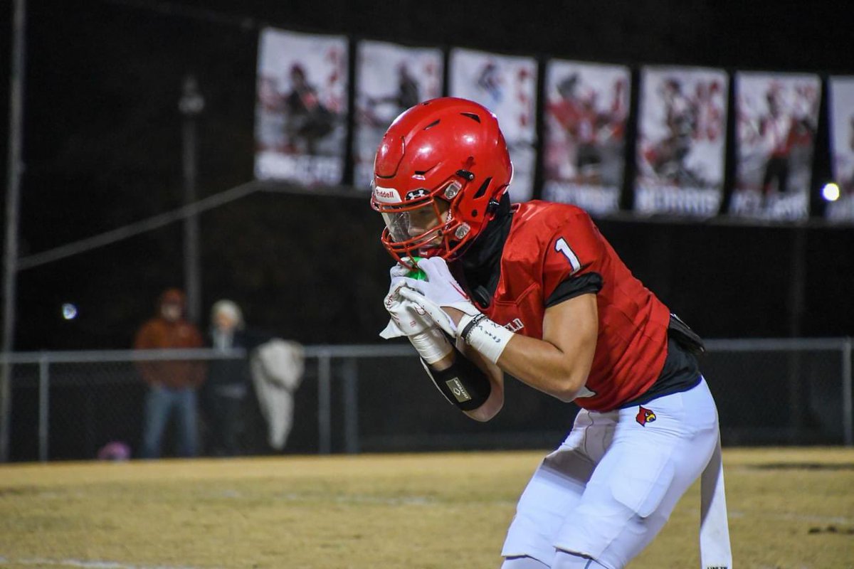 gorillaray3's tweet image. Maaan that’s about as good as it gets as far as coverage! 6’6” caught it but he earned those catch great balls and catches!!!

So proud of the corner Malik has become sky is the limit!!! #prymetyme #sophomoreyear