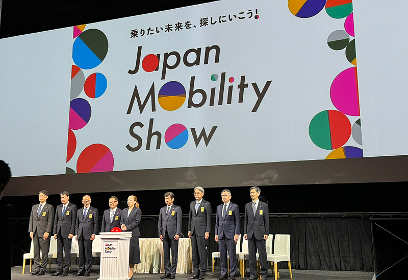 ジャパンモビリティショー2023、家族連れからもビジネスマンからも支持されて112万2000人 car.watch.impress.co.jp/docs/news/1547… #JMS2023 #ジャパンモビリティショー2023
