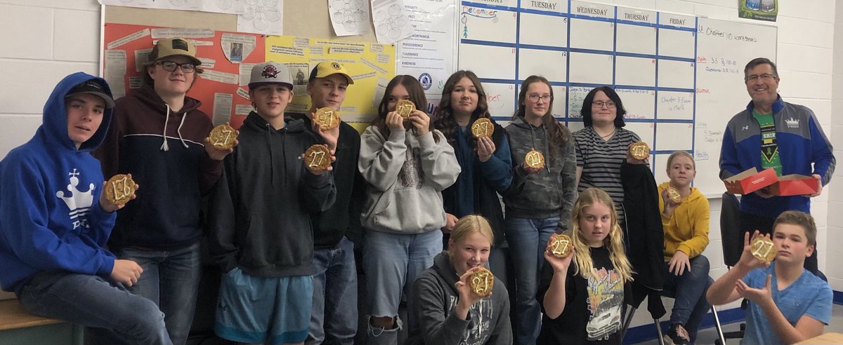 What a great way to start our Health 8 unit on Volunteerism &  Community Service by having ⁦@TimHortons⁩ smile cookies & talking about #LB27 #LoganBouletEffect #GreenShirtDay ⁦@TobyBoulet⁩ ⁦@GreenShirtDay⁩