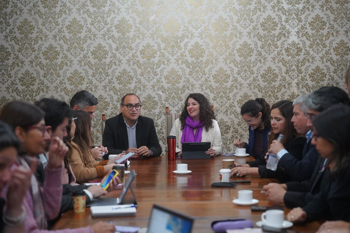 Hoy dimos a conocer el Plan de Recuperación y Reconstrucción por las lluvias, que significará una inversión de $695 mil millones para abordar 4 ejes que dejó la emergencia: infraestructura habilitante, recuperación productiva, habitabilidad, y sustentabilidad y bienestar.