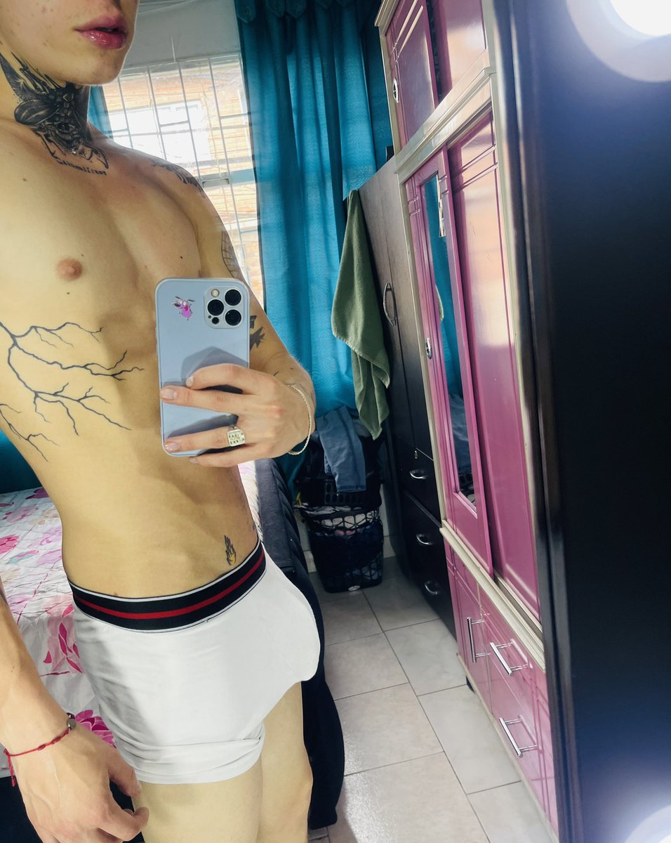 NovoaMiguelito's tweet photo. ¿Quieres ver lo q’ hay en mi OF? 💦 Ayúdame #RT y subiré más #contenido x aquí !!! ⚡️ #Nuevo #hot https://t.co/8dKV3mkmxH