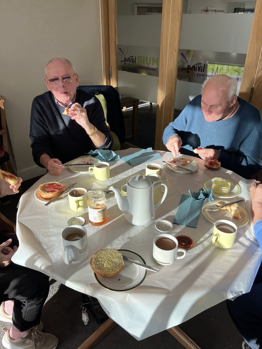 Lorna Clare tweet media