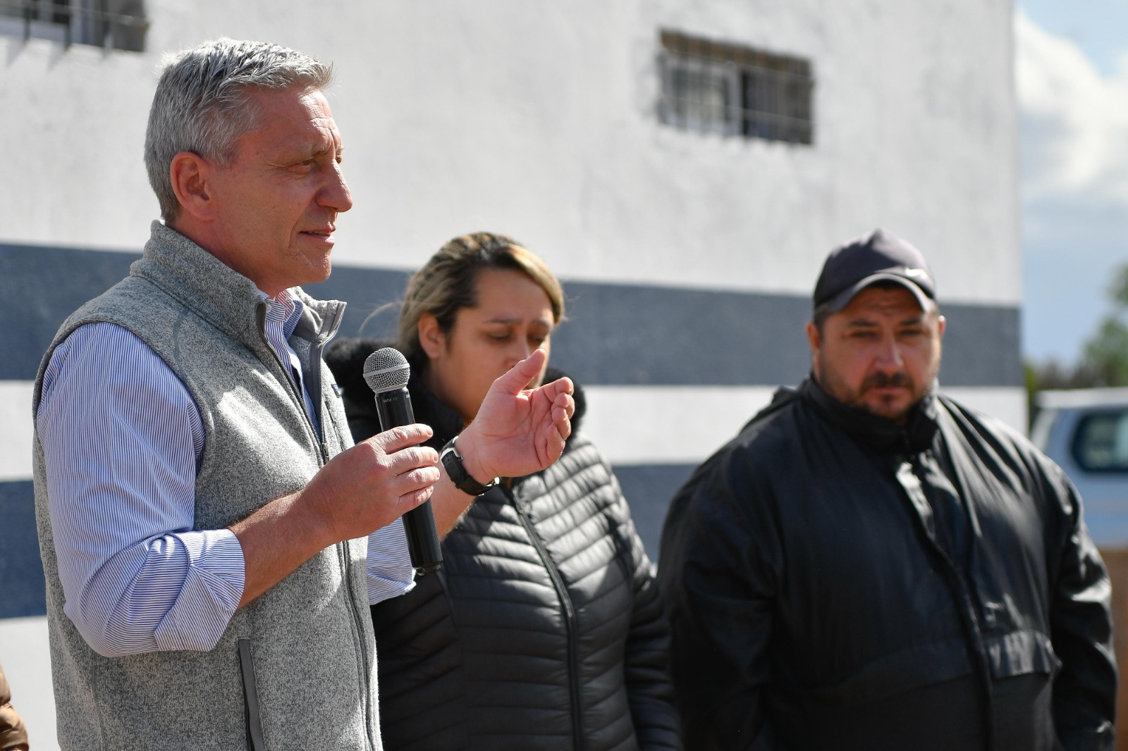 Arcioni encabezó la inauguración del Club Deportivo Defensores del Parque de Rawson