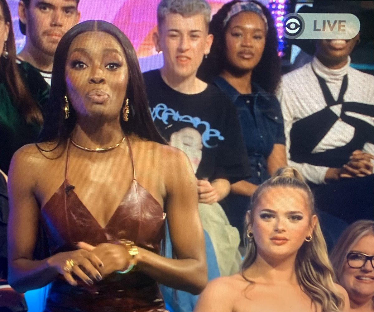 HallieToWin's tweet photo. Hallie’s like let me just serve in the back real quick #BBUK #BBLL https://t.co/2awQyzP0Sa