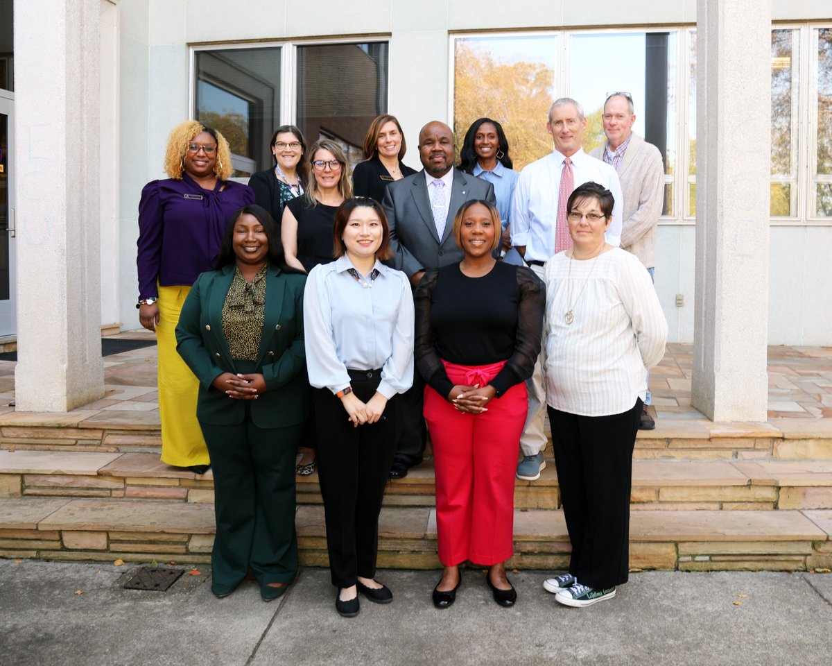 ECU_COE's tweet photo. Recently the College of Education hosted four scholars from universities in New York, Texas, Florida and Indiana. They gave talks about their respective fields of study and were able to connect with ECU faculty about their experiences.

Learn more ➡️ https://t.co/aIXEBCpeIm https://t.co/R4azcUuAEo