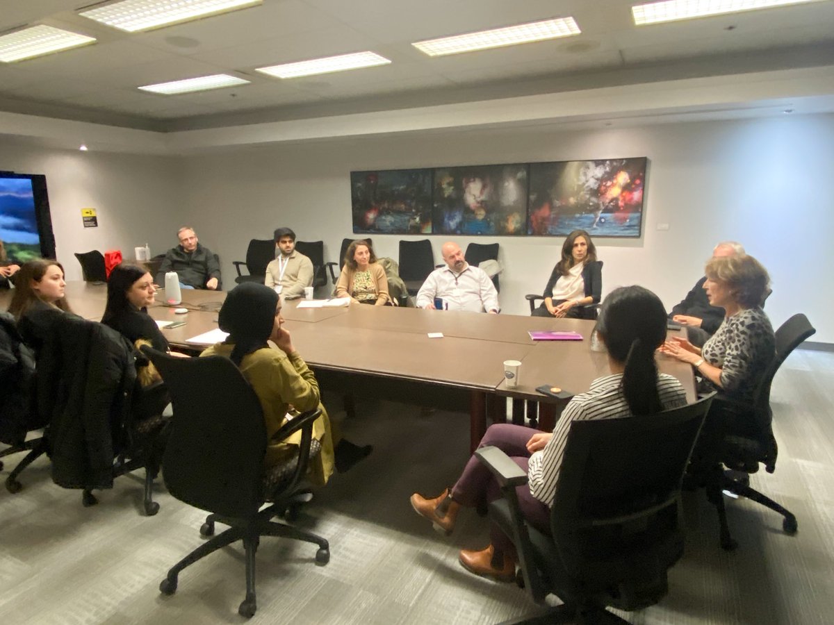ChiefSciCan's tweet photo. It's always a treat to welcome members of my youth council to our office. 
I ❤️ learning more about who they are and getting their perspectives on current scientific issues. #youth #nextgen https://t.co/tZ53STx4d0