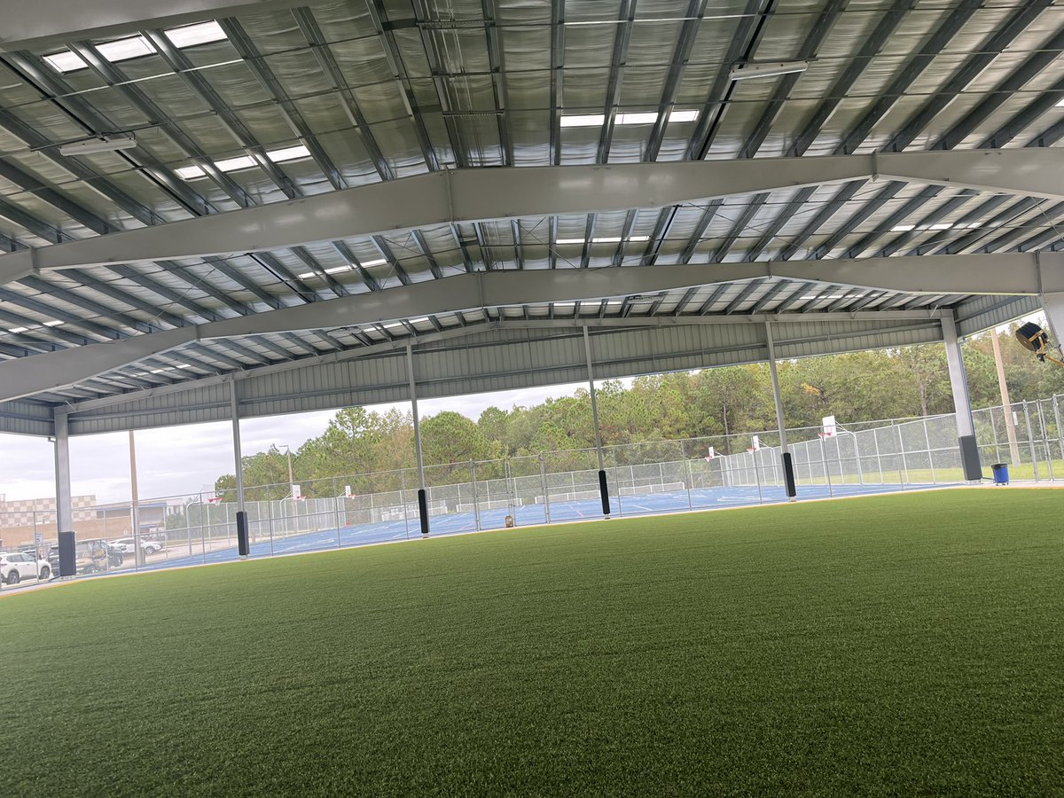 CouncilmanViera's tweet photo. Today we had the ribbon cutting for this innovative @CityofTampa &amp; @HillsboroughSch partnership to expand recreational activities in New Tampa by $3.5 million through this pavilion at Liberty Middle at Tampa
Palms.

Great work with great words by @JaneCastor @jessicavaughnsb. https://t.co/iSLjsed66o