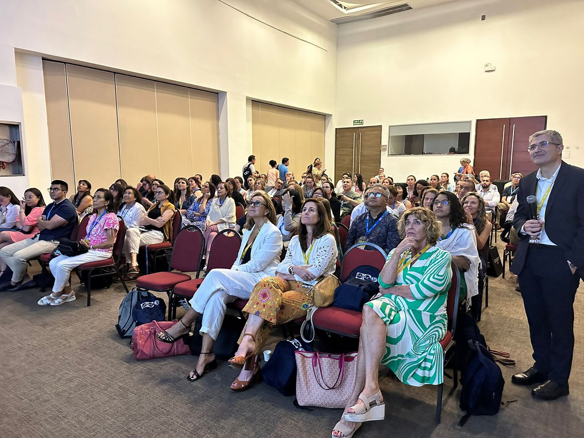 aepccolposcopia's tweet image. Muchas gracias a la #IFCPC y al doctor Carlos Pérez por contar con la #AEPCC para participar en el 18° Congreso Mundial de Patología Cervical y Colposcopia. 
¡Gracias a todos los que nos habéis acompañado en este workshop!