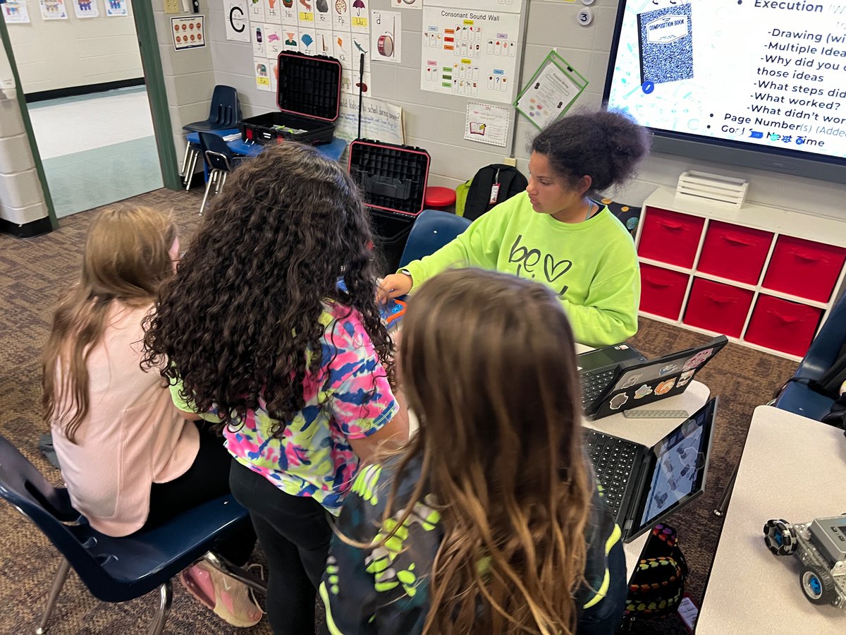 PeeplesDawn's tweet image. YES! Another Robotics team has begun!!!! Students at CE are a part of the excitement and are LOVING LEARNING! Thank you to everyone who made this possible for our kiddos! #roboticsrocks #cabotstem