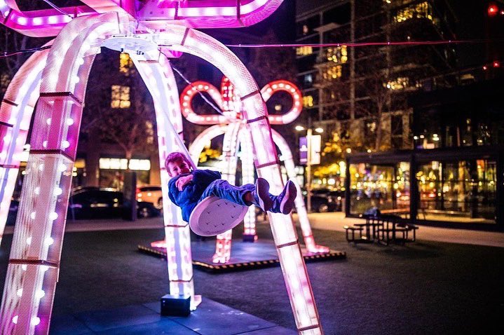 navyyardbid's tweet photo. Swing into the season with @TheYardsDC Light Yards’ second installation of the Swinging Bells 🔔 coming Monday (11/20)
📸: @theyardsdc
#capriv #capitolriverfront #theyardsdc #buzzardpoint #neighborhood #dcneighborhoods #holiday #holidaydecor #holidaylights #dcholidays #dclights https://t.co/VKB1Tu5wt1