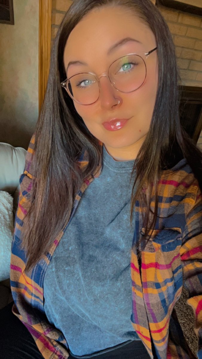 theciennaa's tweet photo. New pics to post since I don’t use this app much https://t.co/CpNcll8Gtj