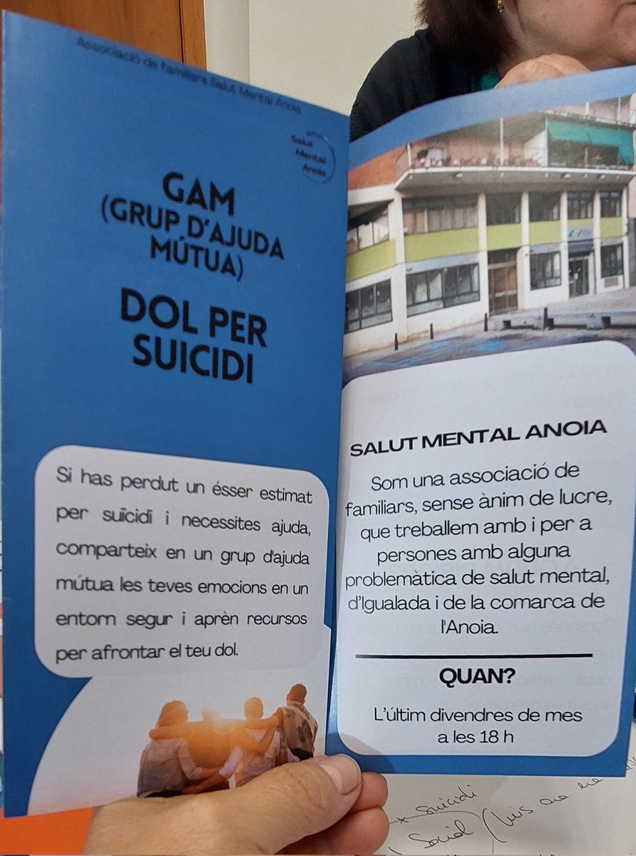 carmerieramin's tweet photo. @smcanoia fa 25 anys aquest novembre! N'hem parlat durant la reunió amb la Montse i el Fran. I també dels projectes i reptes de l'associació, per exemple el projecte Bitàcola adreçat als joves o el grup d'ajuda mútua de dol per suicidi. 
Molts reptes al voltant de la Salut Mental https://t.co/uYxmcgzJoZ