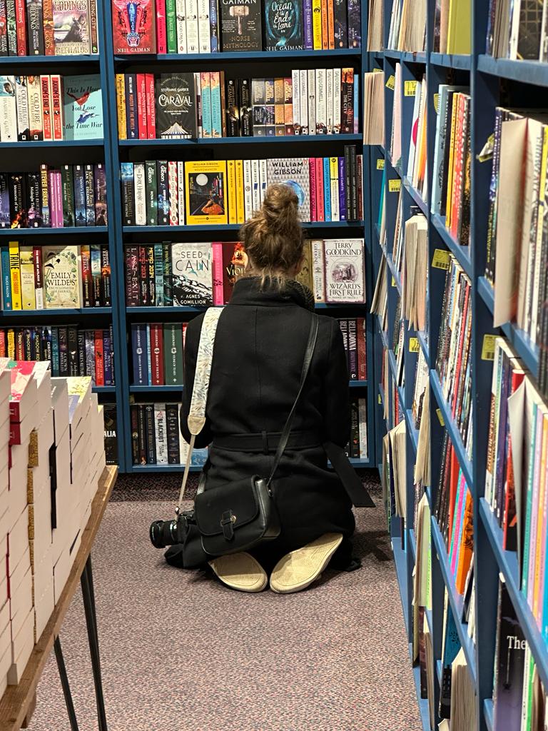 Die Literaturübersetzerin in ihrem natürlichen Habitat.