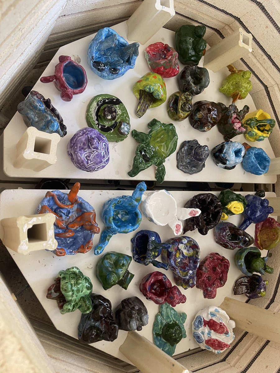 keymaster18's tweet photo. Not much time to post bcuz we’ve been so busy in the studio! Dragon Eyes, Mini-Masterpieces, Haunted Houses, and Spooky Silhouettes are all on display for our families to enjoy during conferences, plus our 1st round of ceramics coming out of the kiln! WHEW😎 https://t.co/0XUhY7OAu3