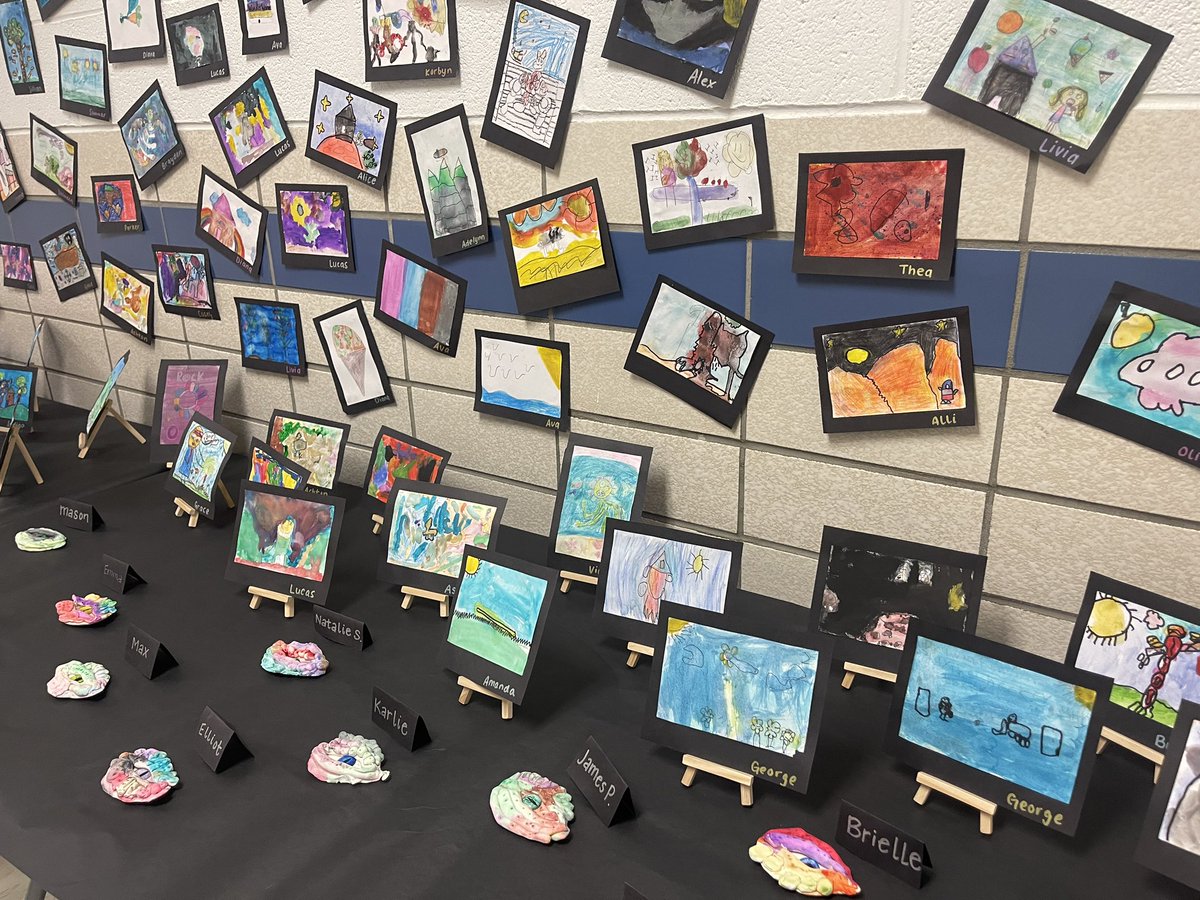 keymaster18's tweet photo. Not much time to post bcuz we’ve been so busy in the studio! Dragon Eyes, Mini-Masterpieces, Haunted Houses, and Spooky Silhouettes are all on display for our families to enjoy during conferences, plus our 1st round of ceramics coming out of the kiln! WHEW😎 https://t.co/0XUhY7OAu3