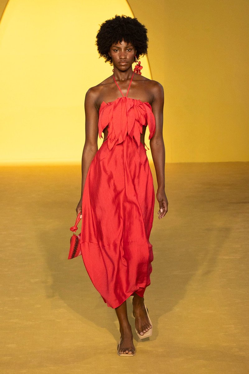 kendam_com's tweet image. Cult Gaia Resort 2024 collection fashion show in Los Angeles, California (November 14, 2023) kendam.com/news/fashion-s… 

#CultGaia #Resort2024 #Runway #Fashion #LosAngeles #Kendam