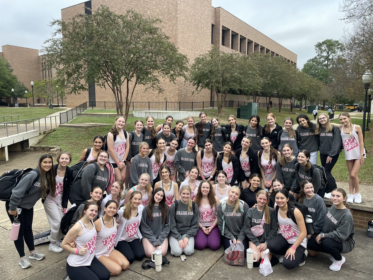 salisons's tweet photo. @twcpreveliers had the opportunity to go on a college visit together and participate in a dance clinic at SFA today!! What a great day!! https://t.co/075oVx4v4n