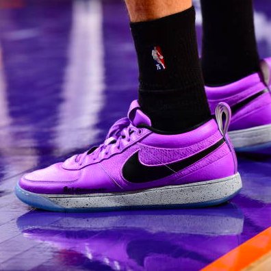 kobe shoes booker