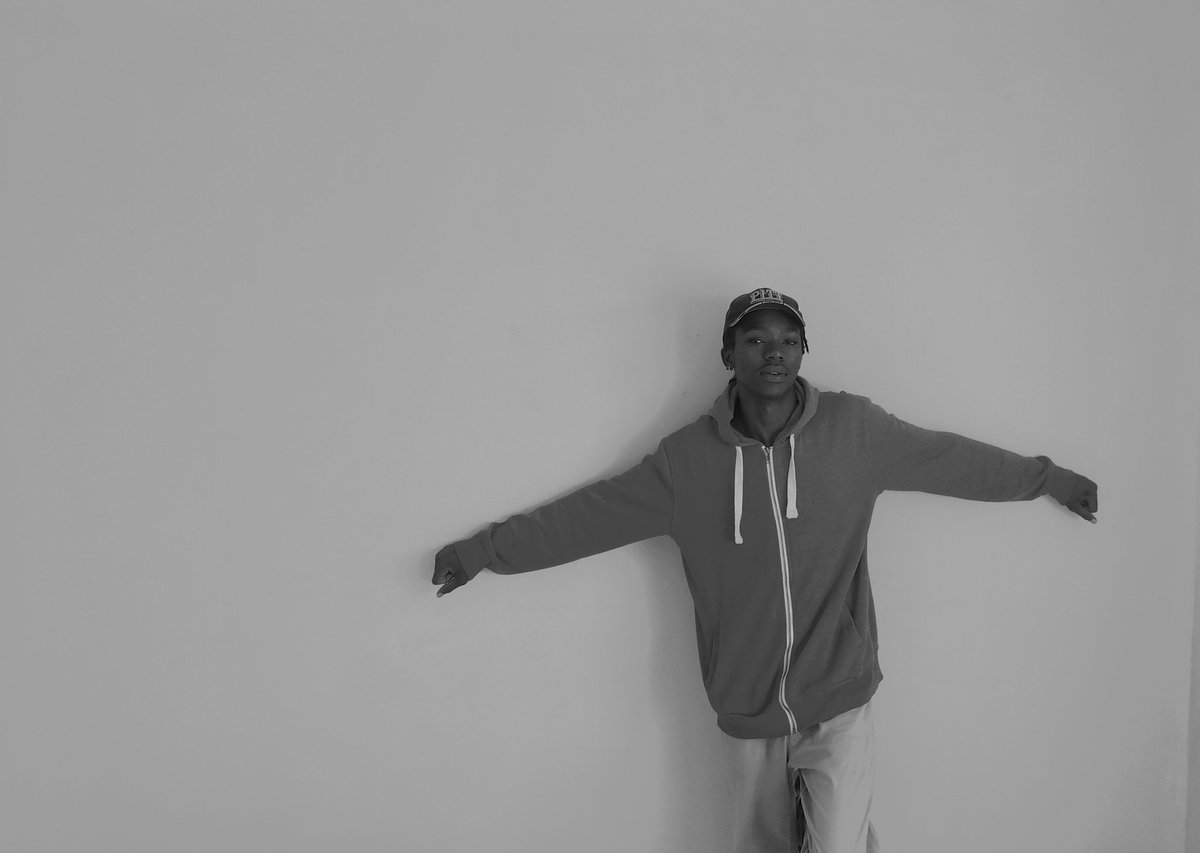 thatniggakora's tweet photo. Random picture of me &amp; a song I produced https://t.co/2coV4eqoON