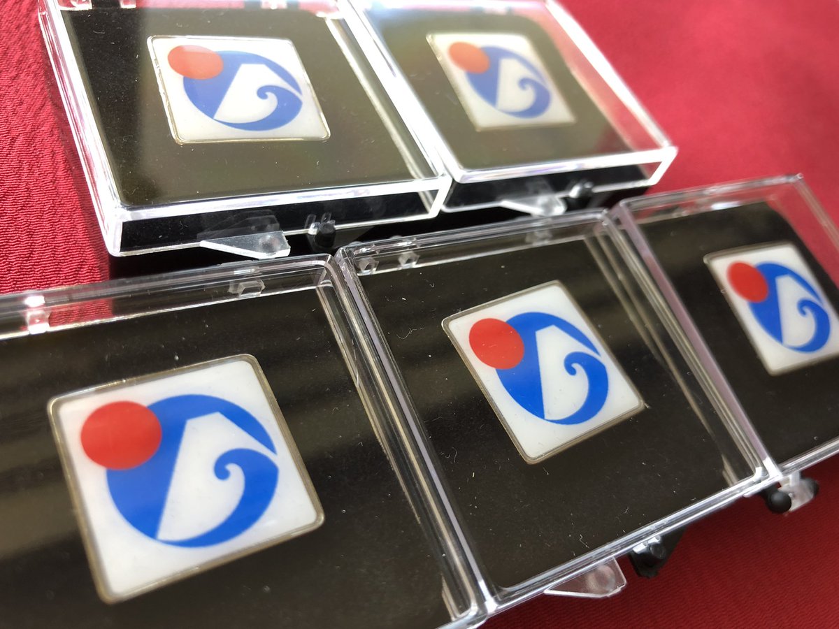 希少】自民党党員バッジ - 歴代総理も着用した権威の象徴 希少】【美品