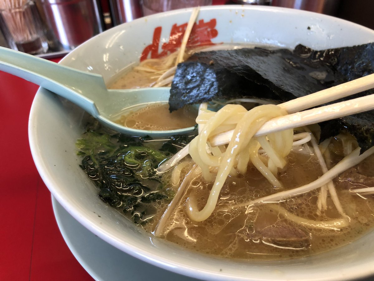 u_kihara's tweet photo. ランチは、初の山岡家東広島店で、
正油ネギラーメン😙 https://t.co/oaC1hT1AZp