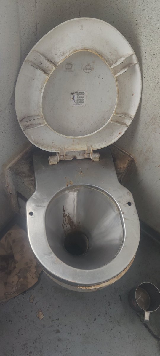 sethis39's tweet photo. @RatlamDRM @RailwaySeva @RailMinIndia
Train no 12920
Malwa express
B1 - More than 12hrs traveling but not clean till time.
The train is now leaving station from bhopal. https://t.co/VxGV4VBE7i
