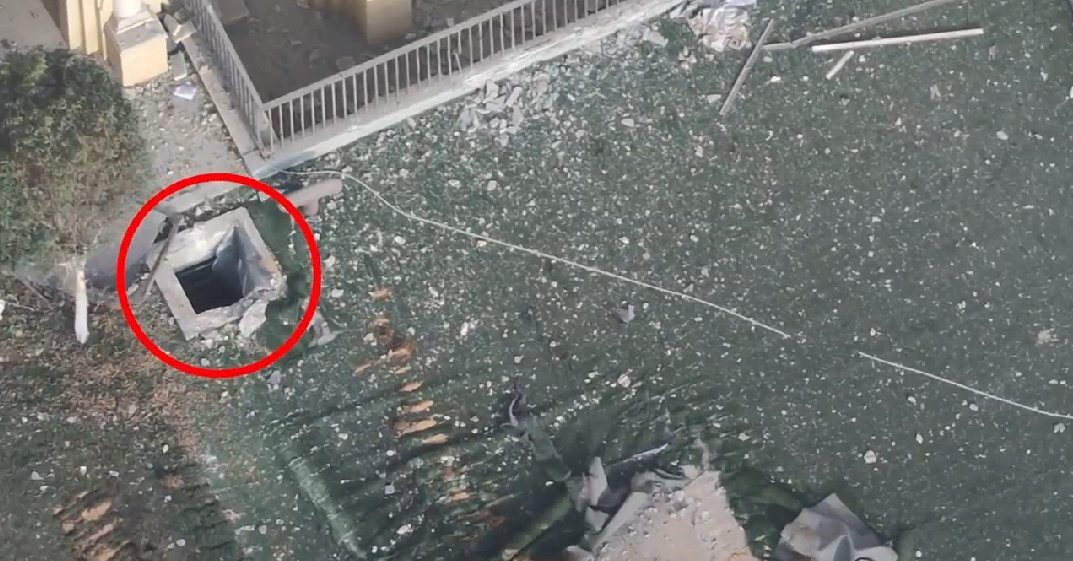SergioAJBarrett's tweet photo. O Hospital Al-Shifa NÃO TINHA ARMAS escondidas, o buraco no chão era só o FOSSO DE UM ELEVADOR, a lista de terroristas não passava de um CALENDÁRIO, o túnel no jardim servia como RESERVATÓRIO DE COMBUSTÍVEIS E NUNCA, NUNCA HOUVE BEBÊS DECAPITADOS.
SÃO AS FAKE NEWS PADRÃO ISRAEL? https://t.co/LLRgjiPuXU
