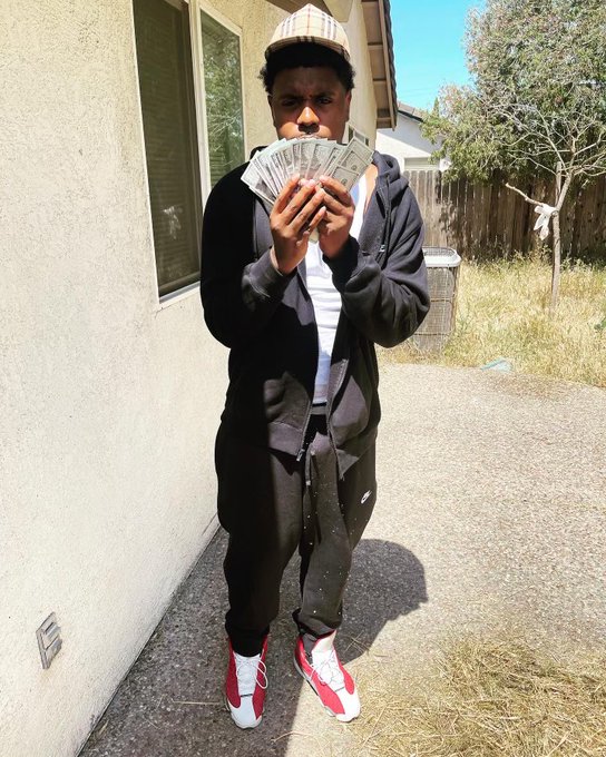 Himothy https://t.co/Np2QyXhort<a href="/tag/louielaflare"class="tags"><span>#louielaflare</span></a><a href="/tag/stincteam"class="tags"><span>#stincteam</span></a><a href="/tag/k7thefinesser"class="tags"><span>#k7thefinesser</span></a>