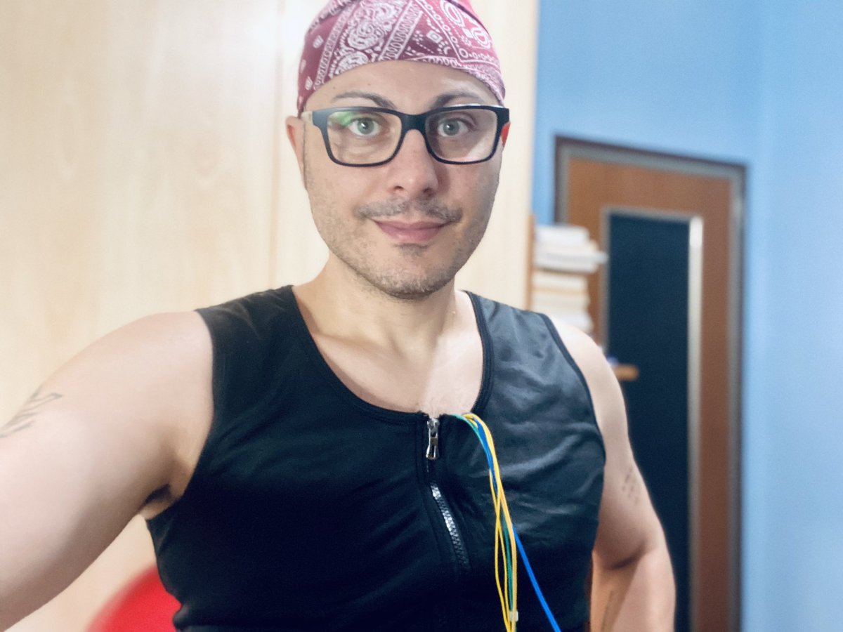 GildadeiLettori's tweet photo. Ore 05:30 - Buongiorno a tutte e tutti.
Buon giovedì! Dai che manca soltanto un giorno per @welikeduel #PropagandaLive #Propaganders 

#wellnesscoach #wellness #allenamentoacasa #allenamentomattutino #cardiofitness #fatburning #fatburningworkout #fatburn #cyclette #atfiveam #at5 https://t.co/vFOb86pP72