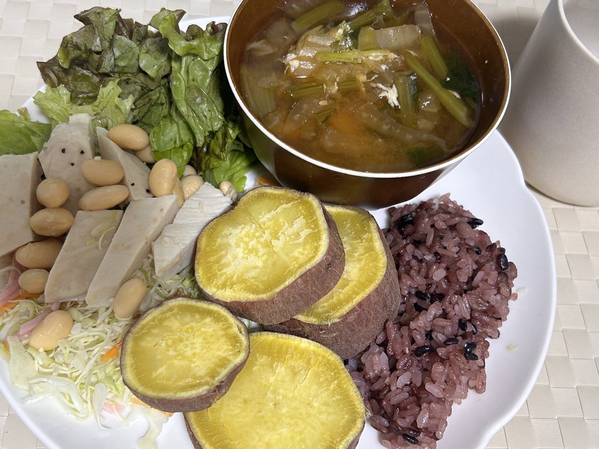 c_chan1717's tweet photo. 自己満昼ごはん🍚仕事休憩家に帰ってきて作りまちた😀🤙🏻 https://t.co/iMD1gGmdT7