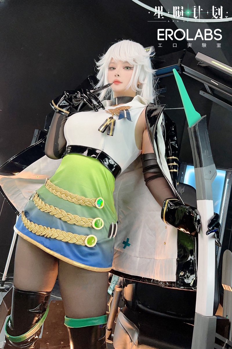 #EROLABS   #ArkReCode #星陨计划 

“陪伴我，直到眾星殞落！”

出了星陨计划里方舟α指揮官—蓋妲，星陨计划EROLABS全新上線的瑟瑟手游！🥳希望你们可以喜欢

指路：https://t.co/y34NEmMUTx https://t.co/jQ37yVvSR5