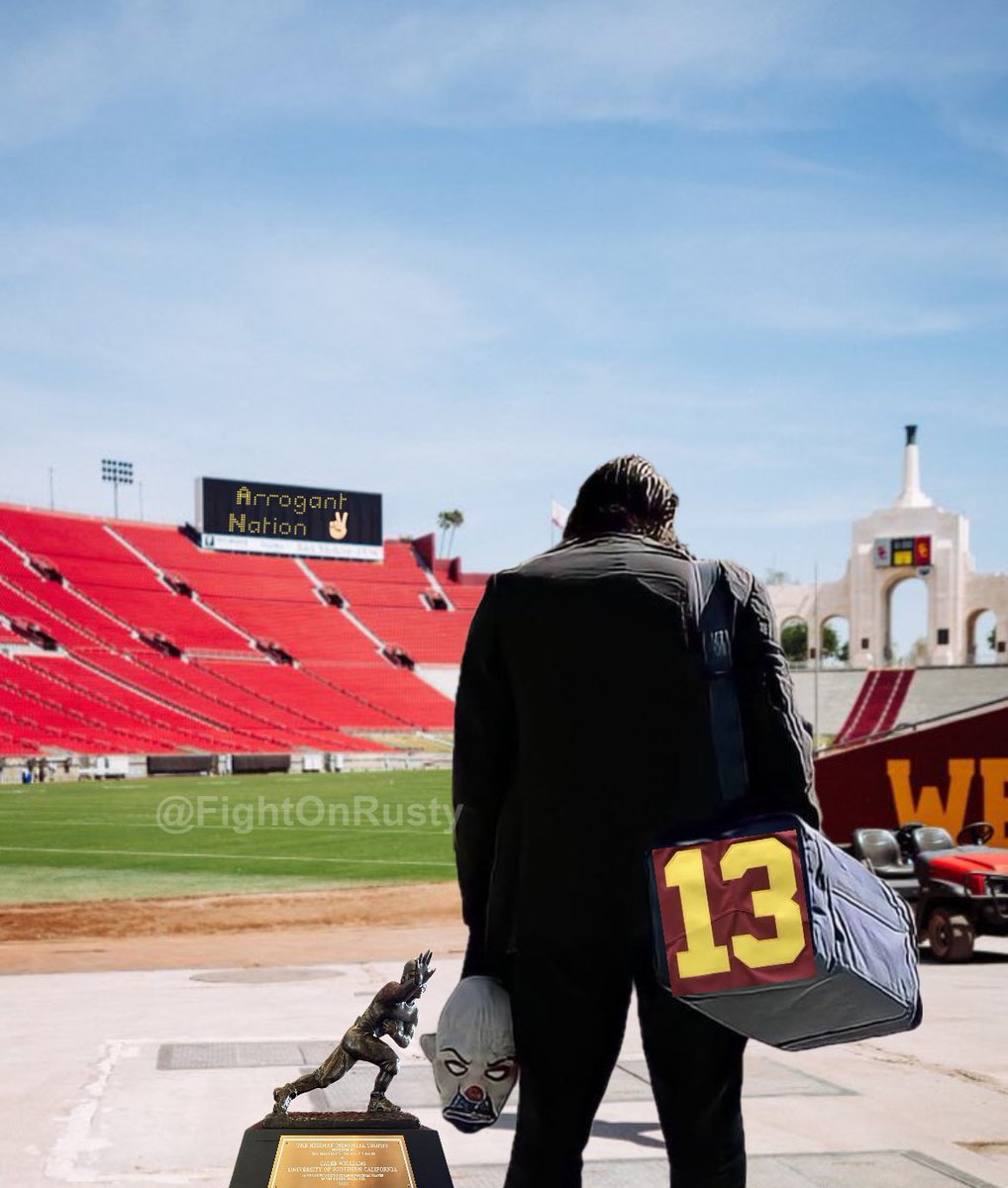 one last dance for #H13sman at The Coli

#FightOn ✌🏻 #BeatTheBruins 🧸