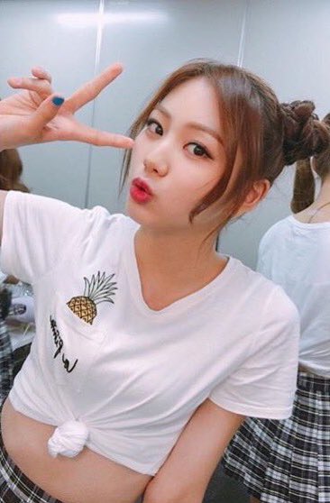 poso bonita y gordita con mis moñitos de 𝐩ucca para pasar al #𝚗ex𝐭ルᭊ𝚋_𝐞at junto a @poemvita_ y acompañarlas en este comienzo de su nueva aventura a través del #𝚙oem𝕖s間𒊃𝕥ime, ¡muchas felicidades, chiquitas!

𝚖eow ! /ᐠ - ˕ -マ #𝕝ia